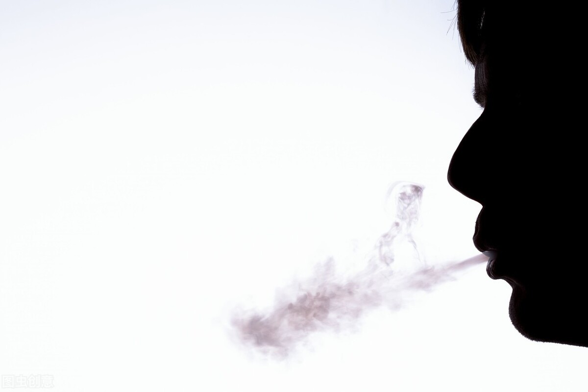 吸烟对身体的危害有多大,看完你还不戒烟吗?