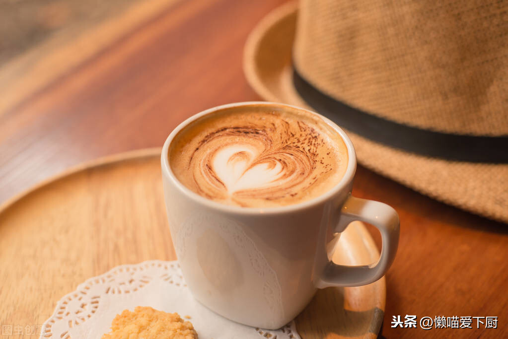 “摩卡咖啡”和“拿铁咖啡”有啥区别?减肥不能喝哪种?涨知识了