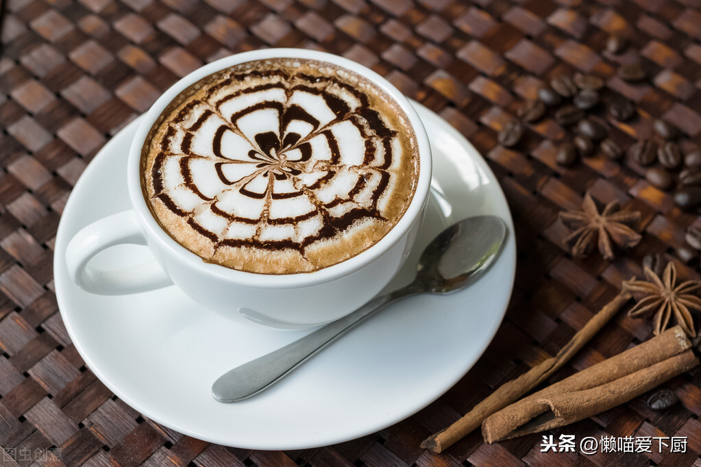 “摩卡咖啡”和“拿铁咖啡”有啥区别?减肥不能喝哪种?涨知识了