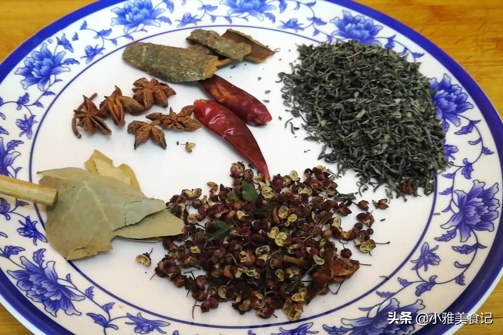 这才是茶叶蛋的正确做法,茶香浓郁,入味可口,学会可以摆摊了