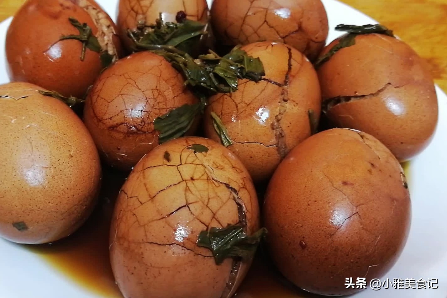 这才是茶叶蛋的正确做法,茶香浓郁,入味可口,学会可以摆摊了
