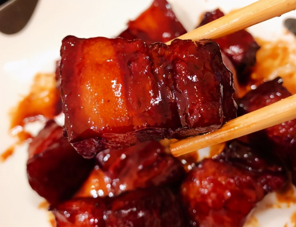 做红烧肉,牢记“3窍门2不放”,肉软嫩不油腻,香味浓郁,好吃