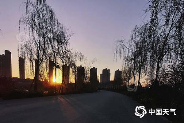 今明天湖南霾天气“见缝插针”长沙等地将现中至重度霾