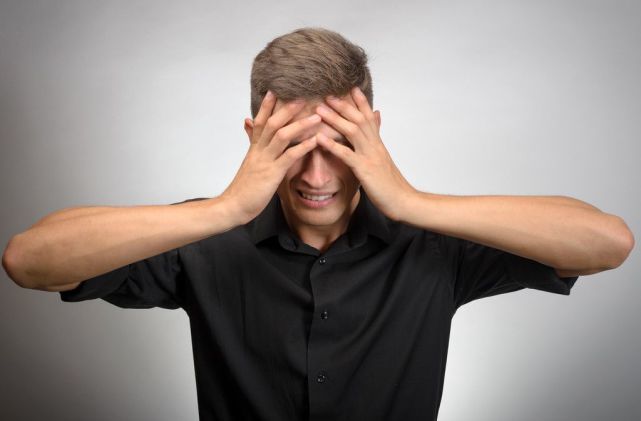 雄激素旺盛的男人，通常有4个“表现”，若你也是，真替你高兴