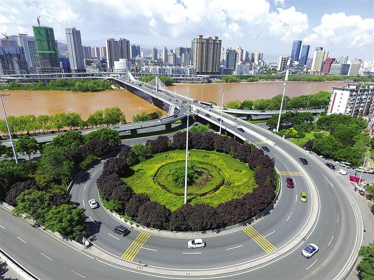 《兰州市道路交通安全管理若干规定(草案修改稿)》公开征求意见建议 多项规定受关注 听听市民怎么说