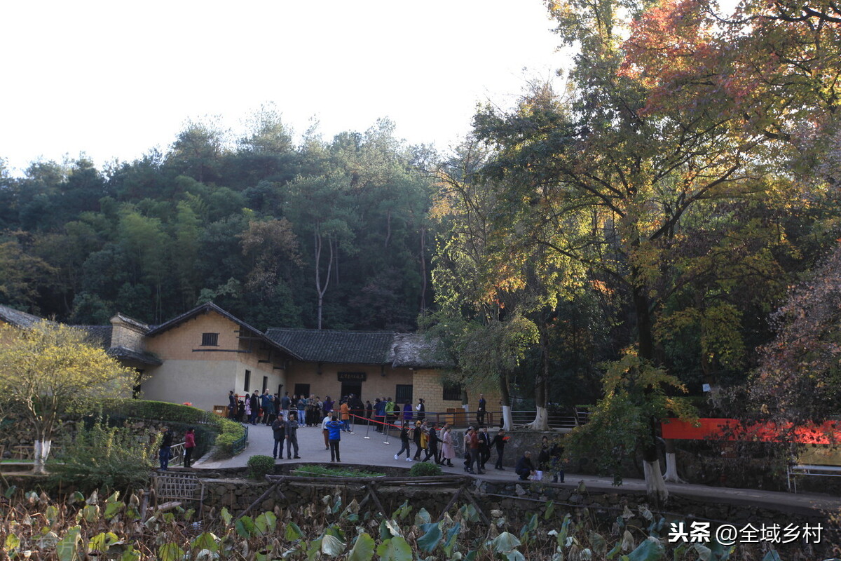 湖南旅游景点推荐：武陵源看风景，崀山看丹霞，韶山追寻伟人足迹