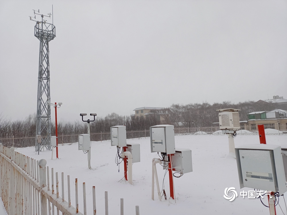 山东多地降雪 淄博潍坊日照现暴雪