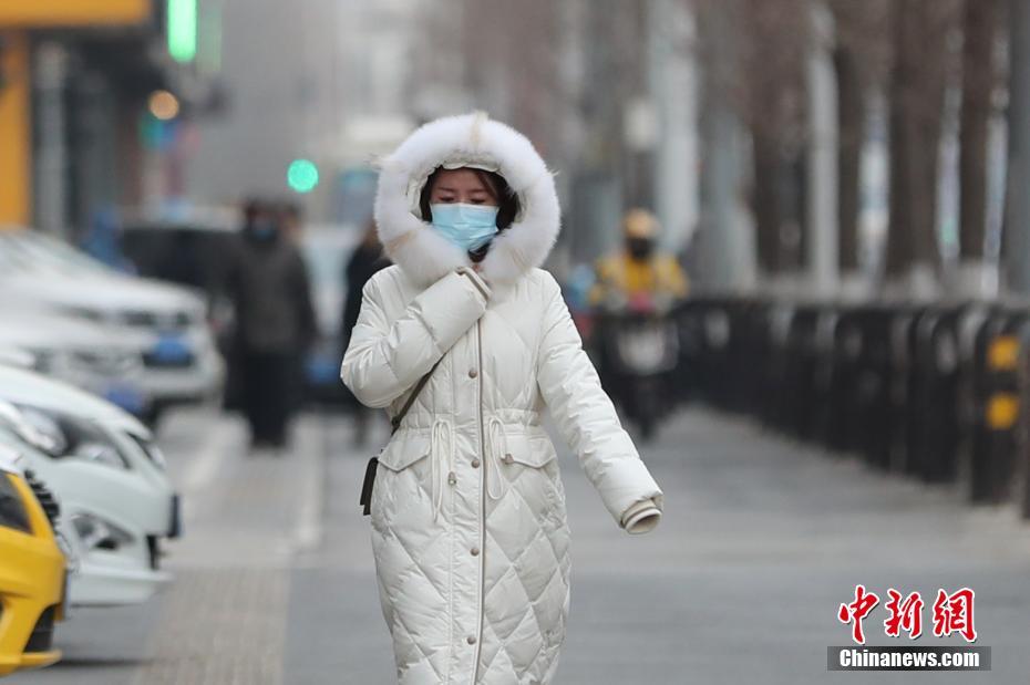 “霸王级”寒潮来袭 多地迎降温天气