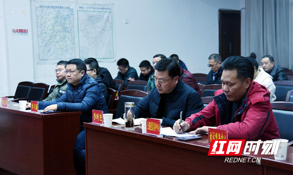 邵阳交通:“十个到位”应对冰冻雨雪 全力保畅保安
