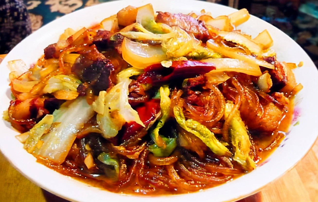 做白菜炖粉条,白菜和粉条哪个先放?教你正确做法,味道好下饭香