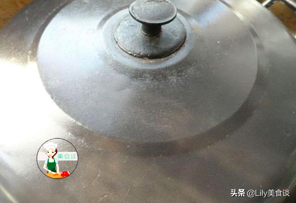炖猪蹄时,牢记这“3个技巧”,猪蹄软烂鲜香,冬天炖一锅太馋人