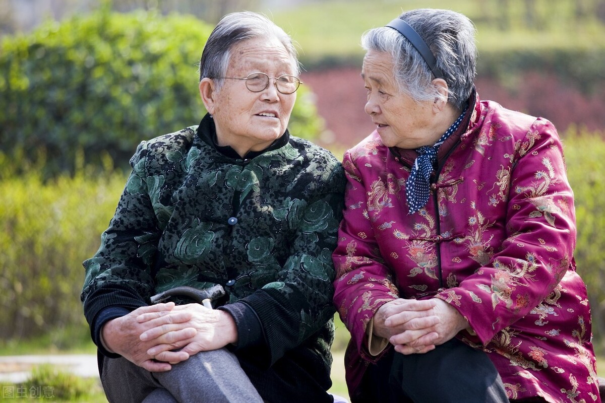老年人总是睡不着、早醒怎么办?医生教你如何拥有好睡眠
