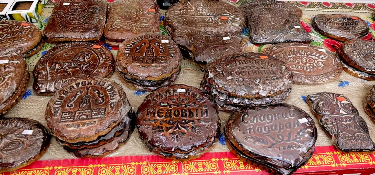 俄罗斯十大美食盘点,“战斗民族”爱吃啥?