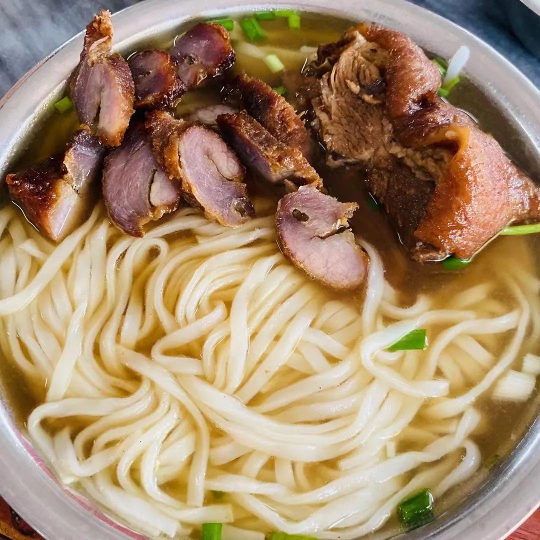 早茶、酸嘢、撩螺…玩过广西,等于同时去了广州、南宁、北海