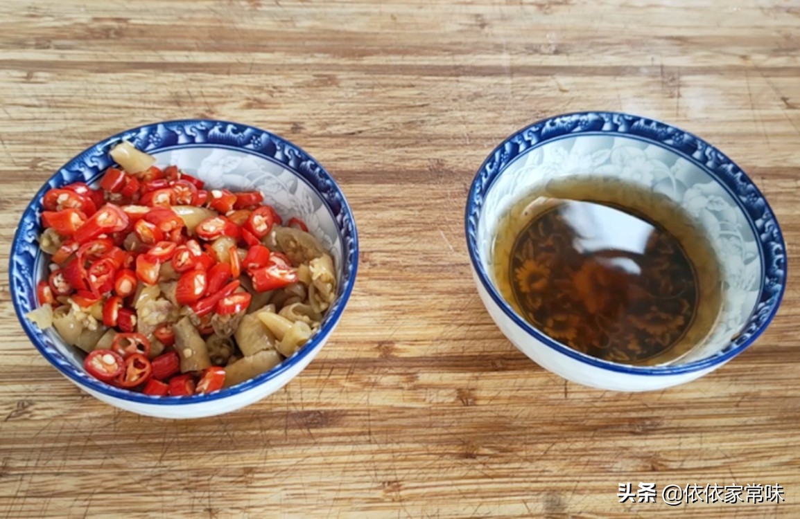 霜降多吃萝卜,教你酒店的秘制腌萝卜条做法,酸甜微辣嘎嘣脆好吃