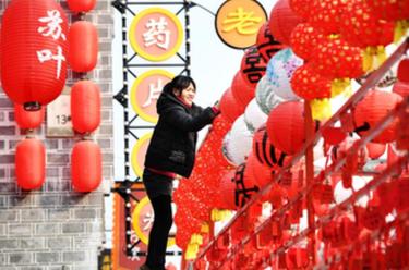 “最冷小镇”交警:极寒中的交通守护者