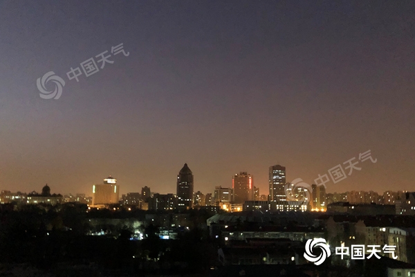 今天北京有点暖!最高气温将升至8℃ 早上外出需防风