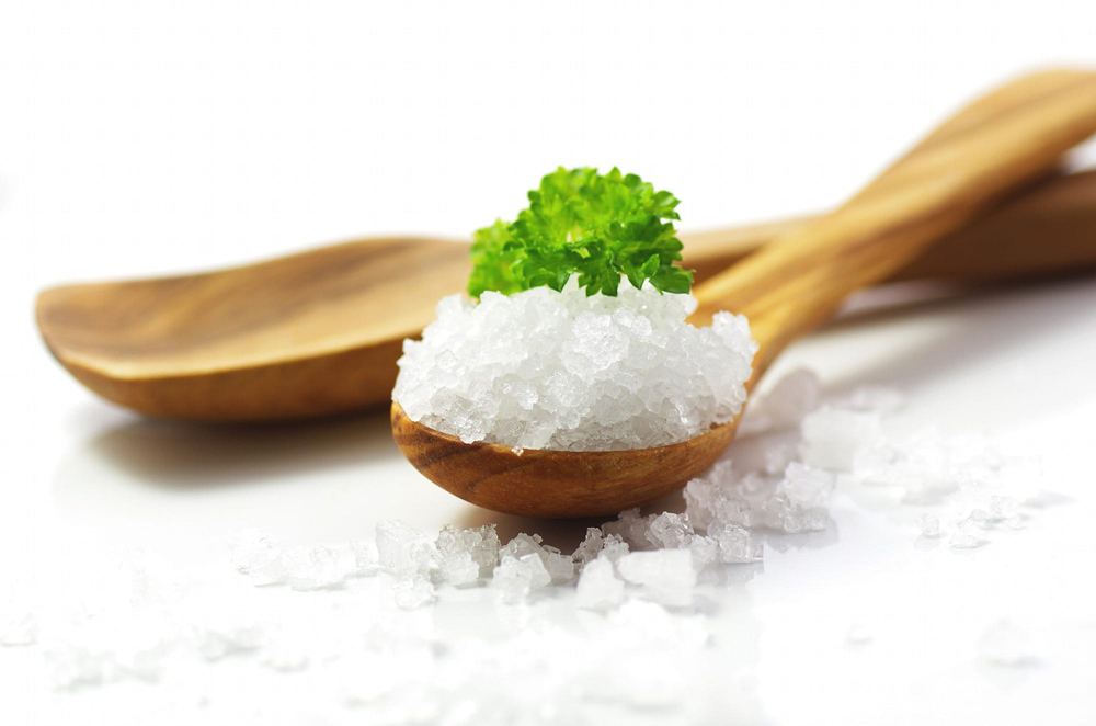 超市的食盐品种多，哪种更适合家庭做饭？食盐，怎么选更健康？