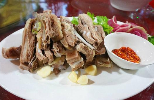 对于吃货来讲,西宁这6样美食绝对不能错过,后面还附有美食攻略