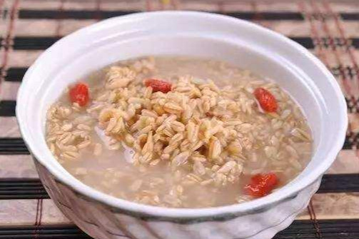 对于吃货来讲,西宁这6样美食绝对不能错过,后面还附有美食攻略