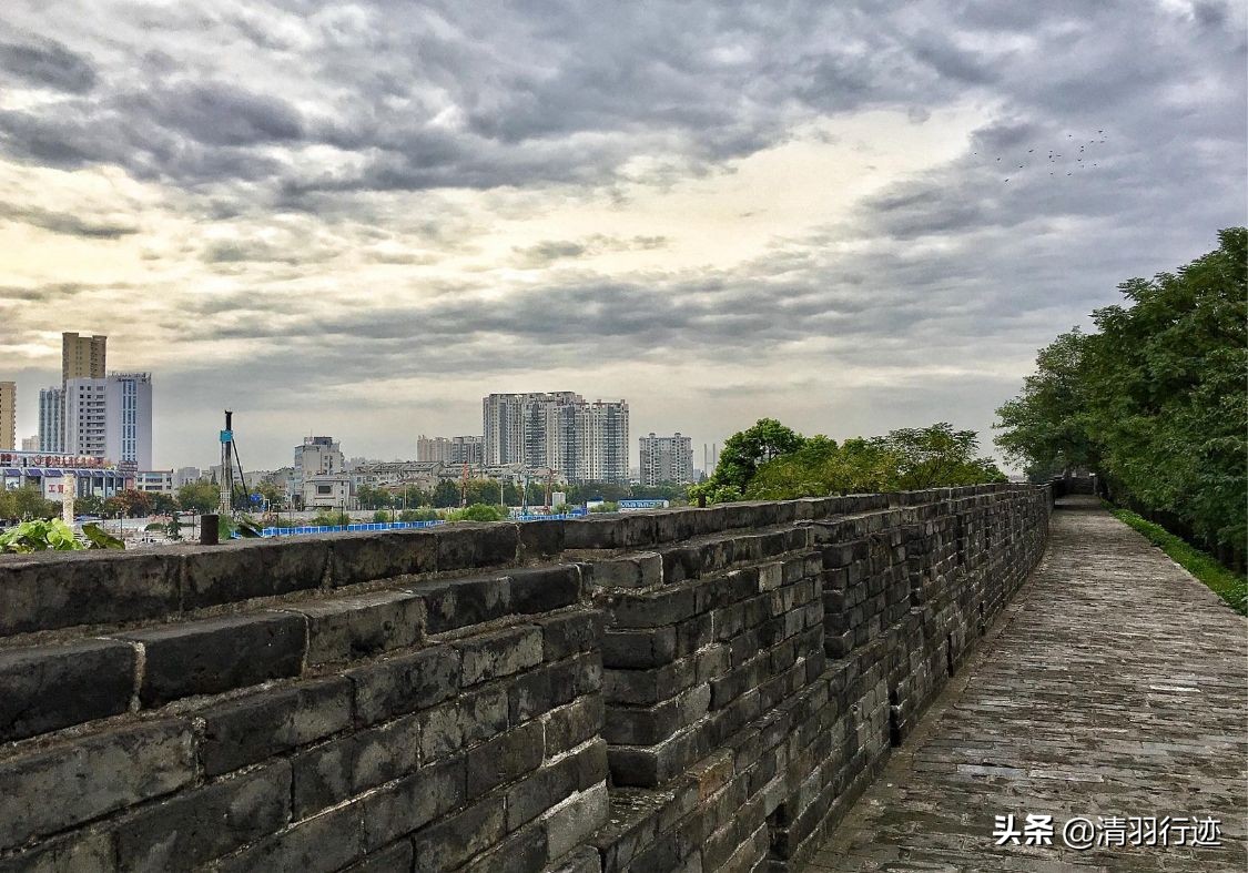 湖北被忽视的古城,有2800多年历史,保存完好的城墙10公里