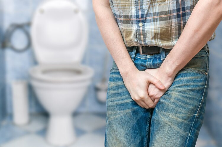 男人清晨的“一泡尿”,若没有这5个现象,说明你的身体还很健康