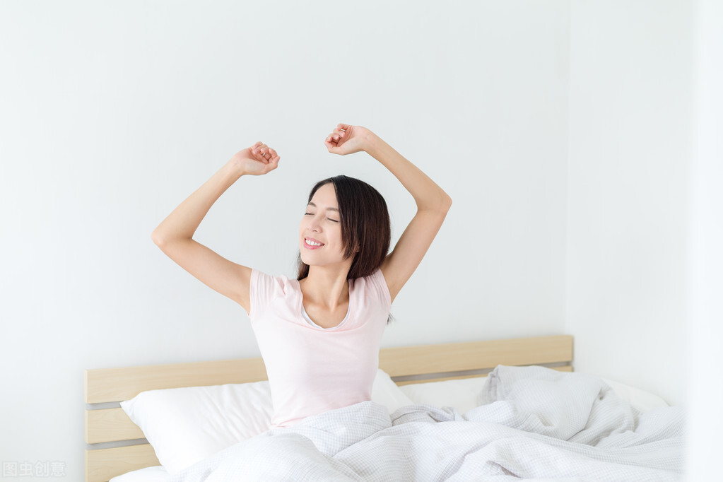 早晨是养生的“黄金时间”,晨起后做这7件事,健康长寿不成问题
