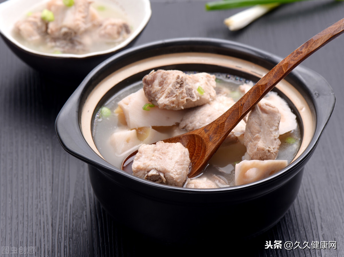 老人冬季要做好肌肤瘙痒的预防,这些食物可以帮助缓解