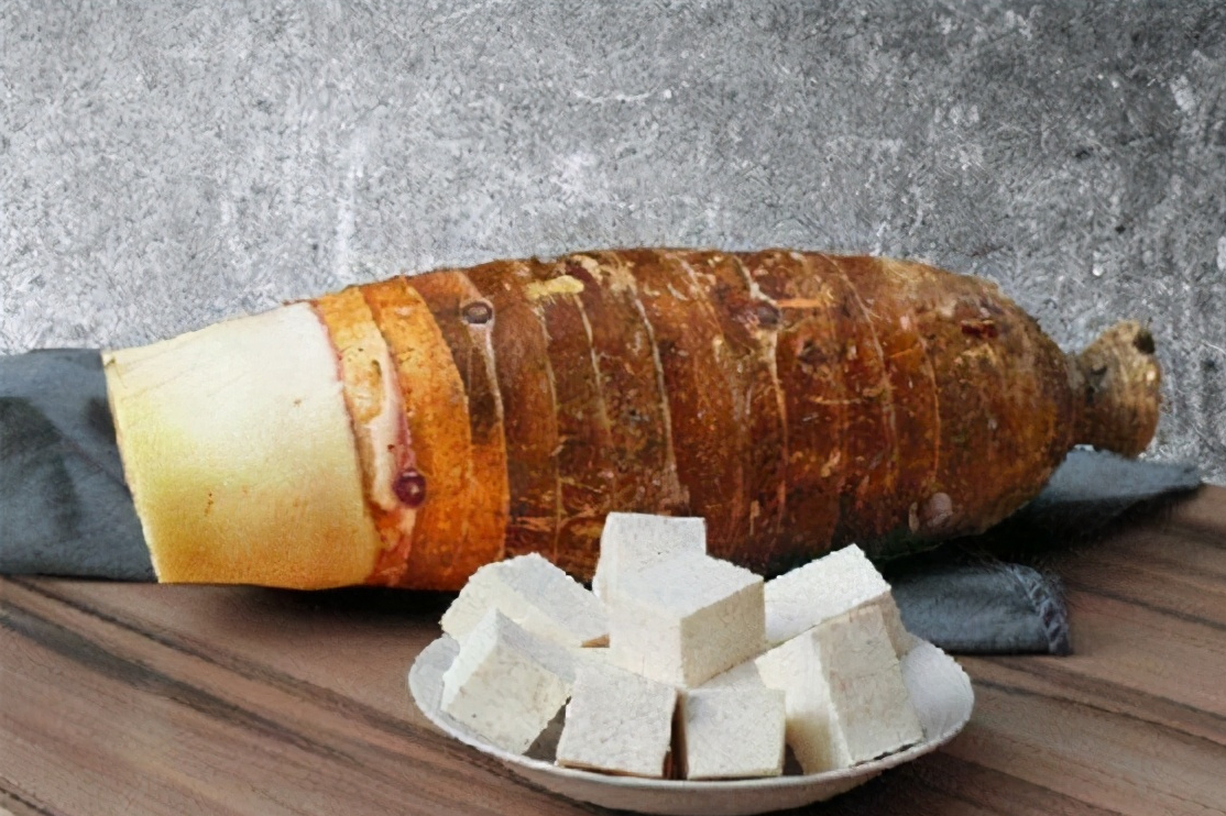 血糖偏高的人,医生给出建议:有些不甜的食物,可能也要少吃