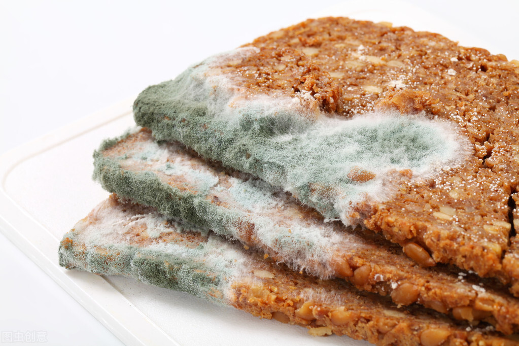 肾囊肿病人在饮食上要注意什么?医生忠告:这6大饮食禁忌要避开