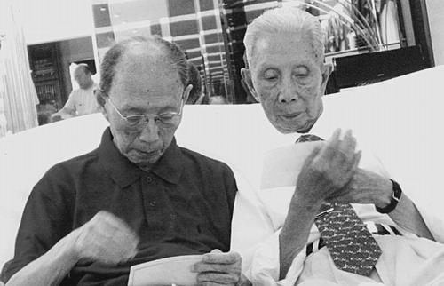 他是蒋介石女婿,也是我党特工,晚年得到大笔遗产,活到106岁