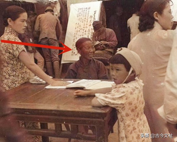七七事变第一汉奸为何是位老太太?对日军死心塌地,不顾丈夫死仇