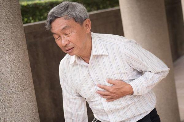 血栓“入侵”的表现:6个症状都没有,恭喜你,不是危险人群