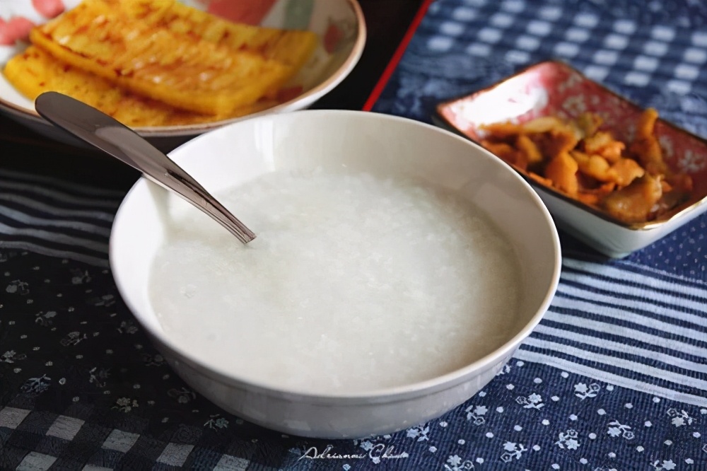 经常喝牛奶、大米粥能养胃吗?辟谣:这6大“养胃”食物都不靠谱