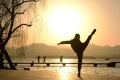 今天1月23日上午受雨雾影