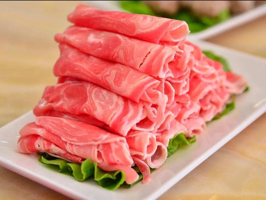 50岁后,5种肉类端上饭桌,不论男女,补充蛋白质,增强体质!