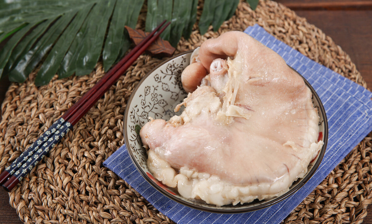 胃不好的人，每天“少吃多餐”可养胃？别搞错了，看看正确的做法