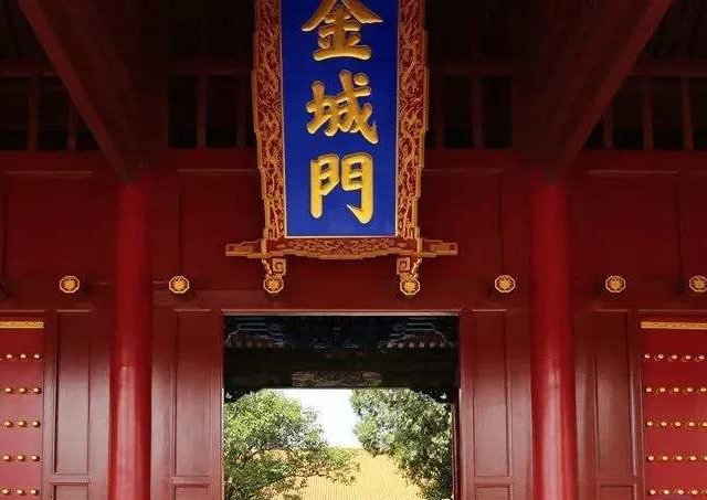 荣耀虽已不在,陕西小故宫仍可天威咫尺,华山西岳庙仍可不讲庙德