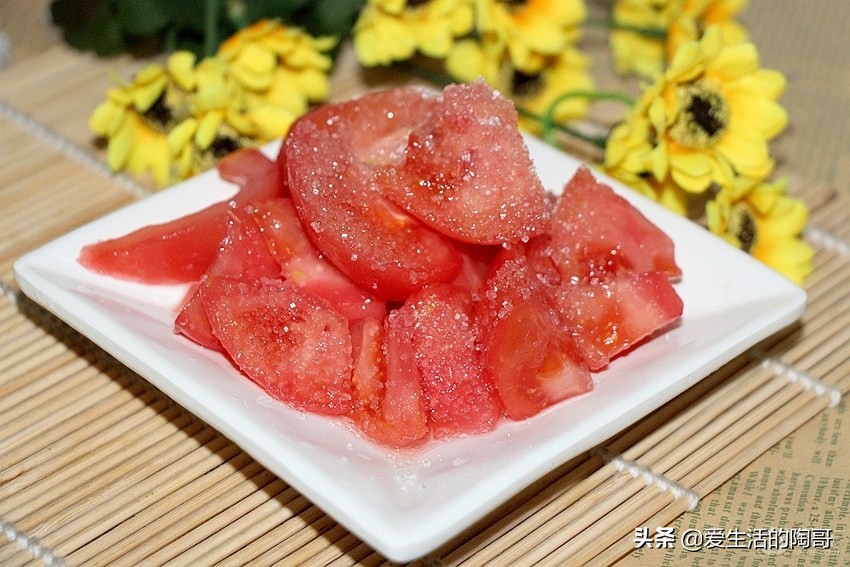 西红柿有2种吃法不利于健康,早知为好,附美味养生的吃法给你