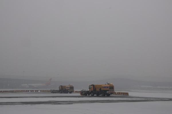 首都、大兴机场再迎降雪 华北空管启动冰雪天气保障预案