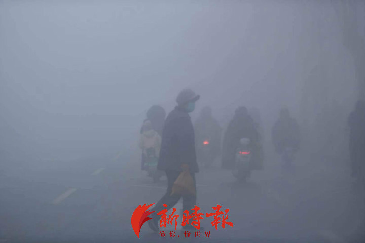 山东多地遇大雾天气,济南局地能见度不足100米!多条高速封闭
