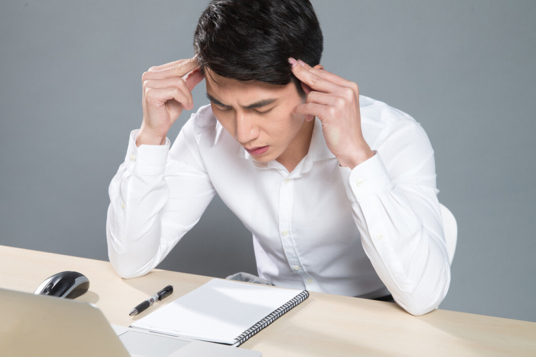 少受过敏性鼻炎折磨,不仅要定期清洗鼻腔,还要坚持这四件事