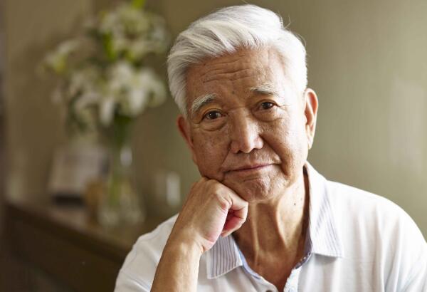 男人开始衰老时，身体会出现“2多2少”的表现，了解后，及时调理