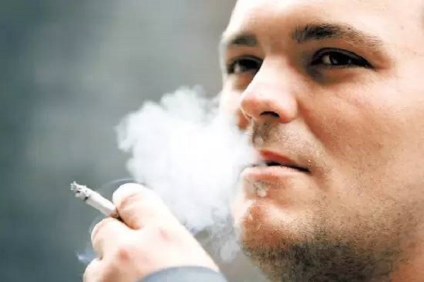 老烟民突然戒烟,有什么影响?大夫:或有5个反应,但不用太担心
