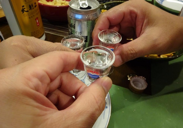 实不相瞒：4种食物是血管堵塞的“帮凶”，再不忌口，血管要崩溃