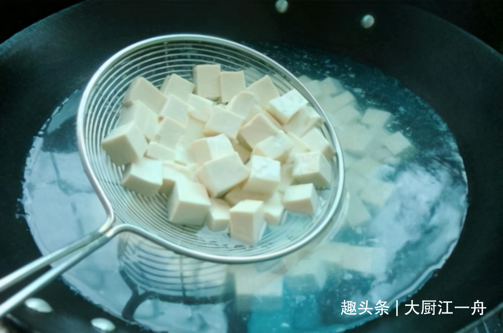 做麻婆豆腐，学会“3放2不放”，才能吃到正宗四川味，你知道吗