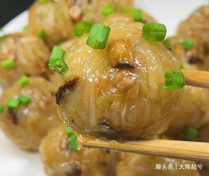 假期里，做道丸子，Q弹软糯，鲜甜美味，挑食的孩子也爱吃