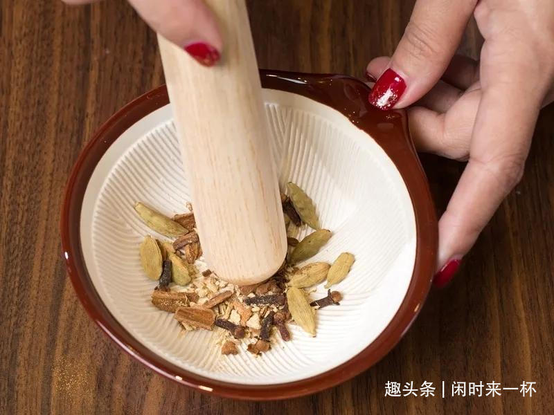 春节宅家自制锅煮奶茶，不止香甜，是满满幸福感