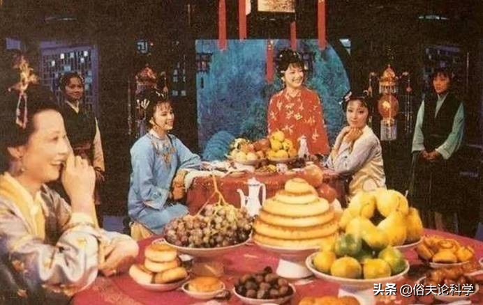 长期喝牛奶的人,和不喝牛奶的人相比,有什么差别?