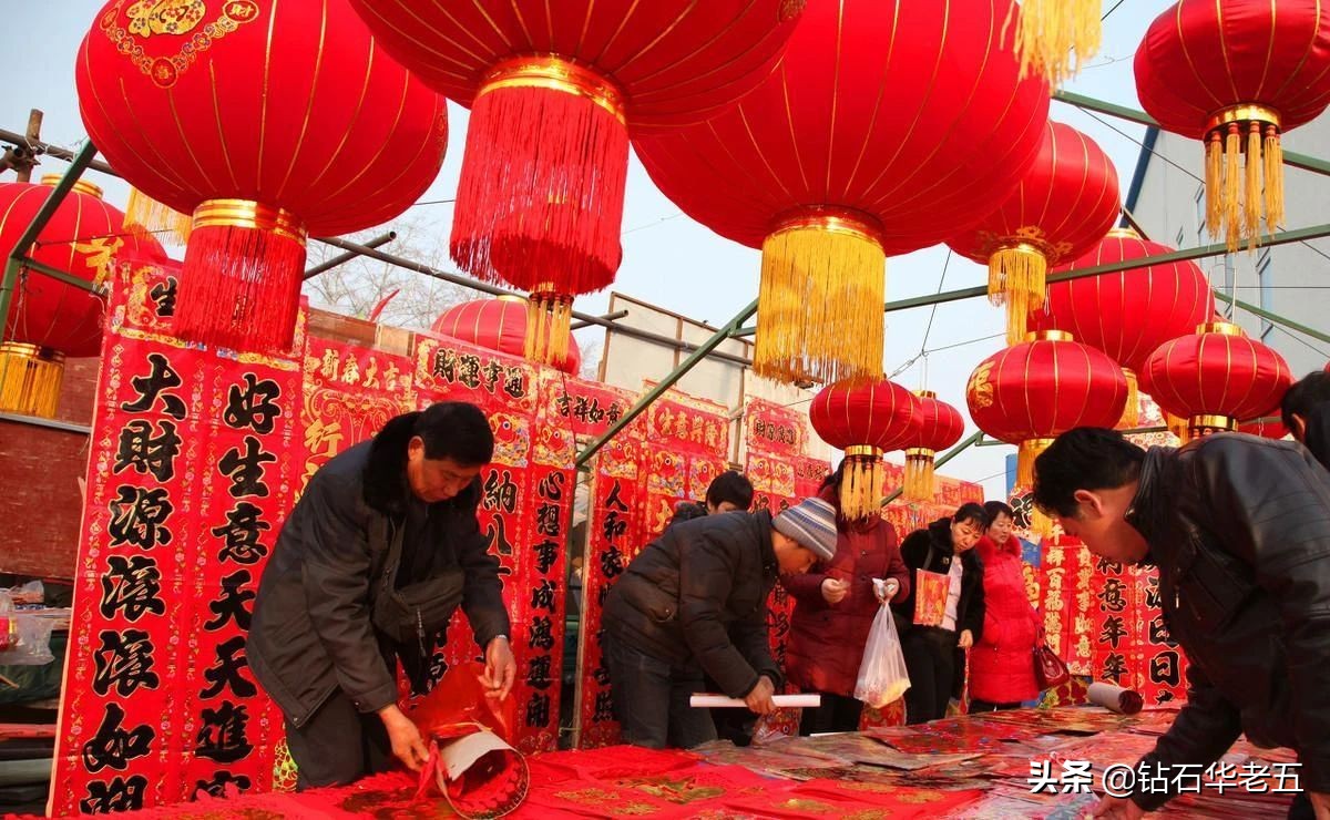 春节文化与社会变迁:走亲戚拜年不再是刚需?